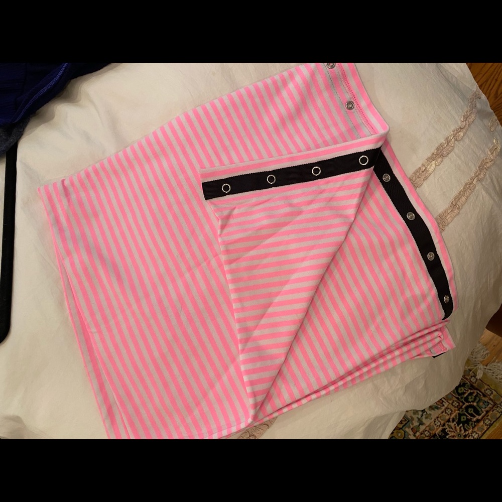 Lululemon customizable snap scarf One size.